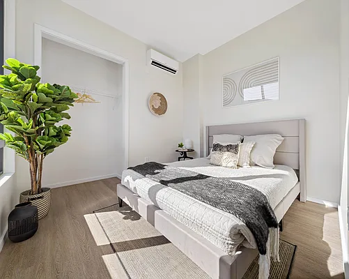 Rented by Compass | media 24