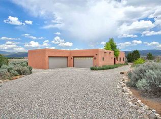 7 Sophia Ln, Ranchos De Taos, NM 87557