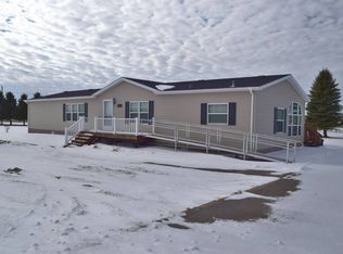 340 2nd Ave SW, Leeds, ND 58346