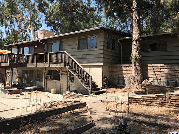 5th image of 1446 Oak Crest Ave