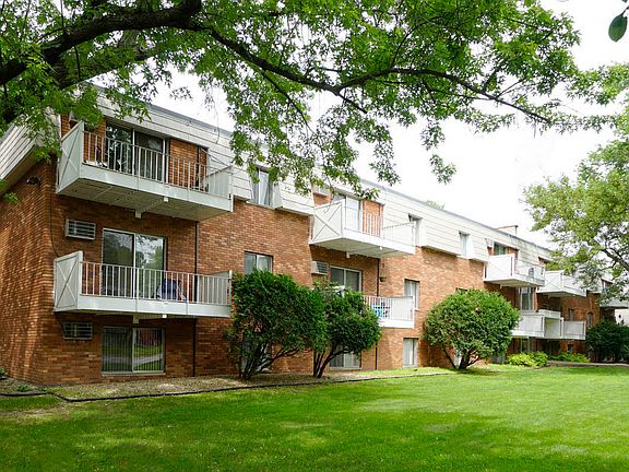 3rd image of 1601 English St #209