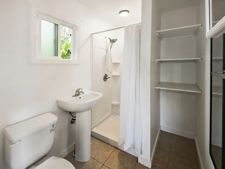 2239 California Ave — Photo 12