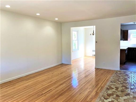 5th image of 1430 Stadium Ave