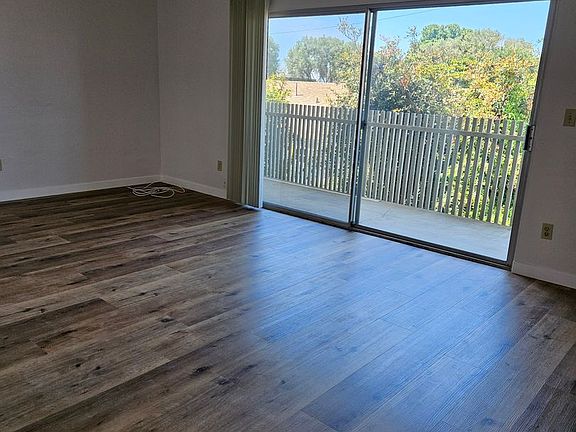 3rd image of 868 G Ave APT F