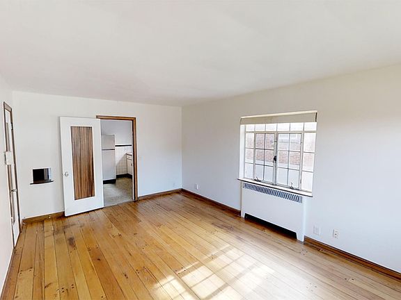4th image of 3143 Mozart Ave APT 2
