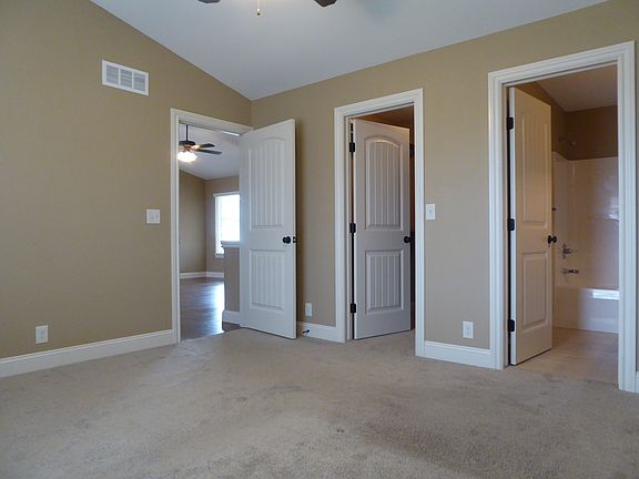 5th image of 5912 N Millsboro St