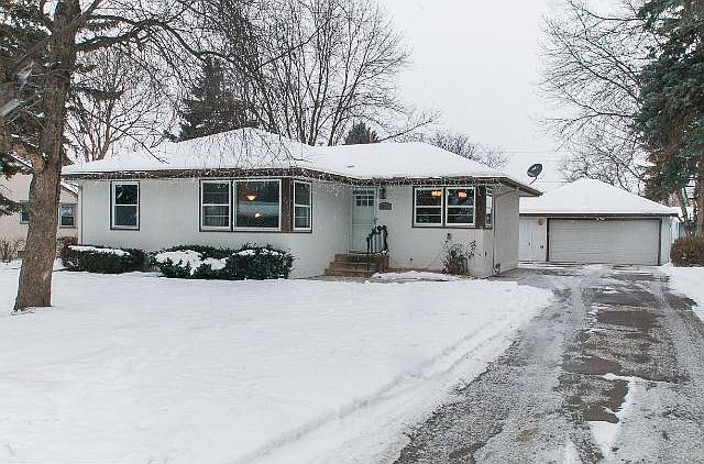 1st image of 1941 Kingston Ave E
