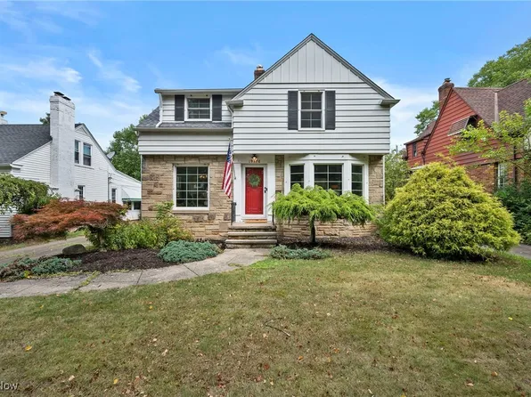19376 Henry Rd, Fairview Park, OH 44126
