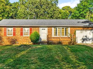 4105 Flagstaff Ct, Greensboro, NC 27406