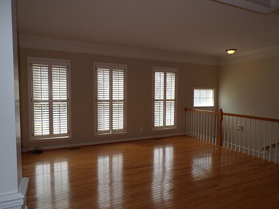 4th image of 6227 Split Creek Ln