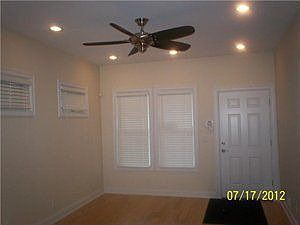 5th image of 82 Wakefield Ave
