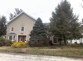 402 Jackson St, Jamestown, PA
