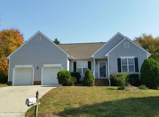 2704 Blockhouse Ct, Jamestown, NC 27282