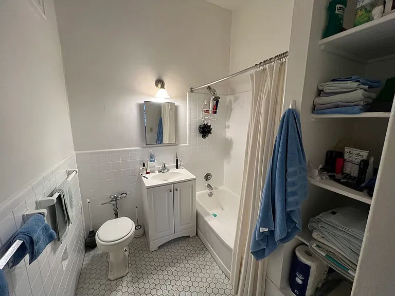 271 Dartmouth St #2B — Photo 3
