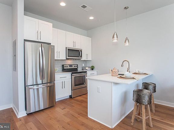 3rd image of 5938 Henry Ave APT 26