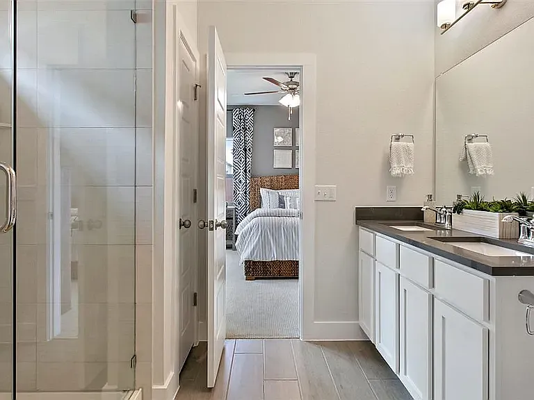10212 Laurie Ln #0 — Photo 14