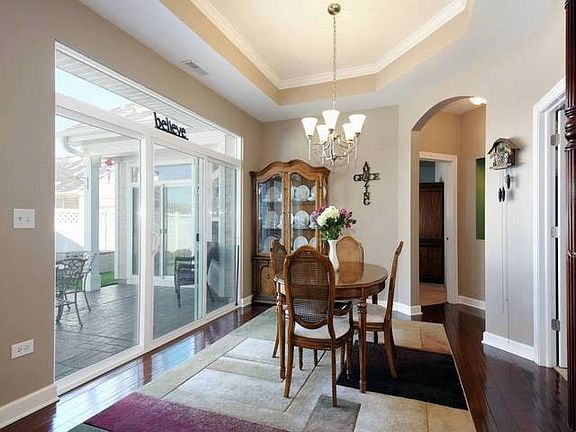 3rd image of 16535 S Fox Run Cir