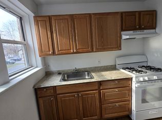 350 Mansion St APT 2, Poughkeepsie, NY 12601