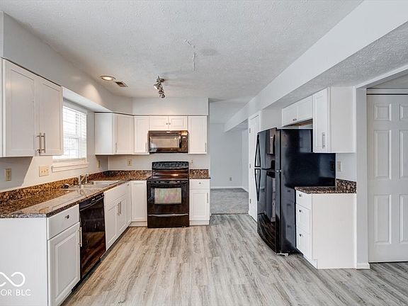 5th image of 7824 Rosebush Dr