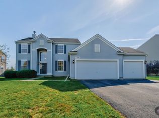 11401 S Glenbrook Cir, Plainfield, IL 60585