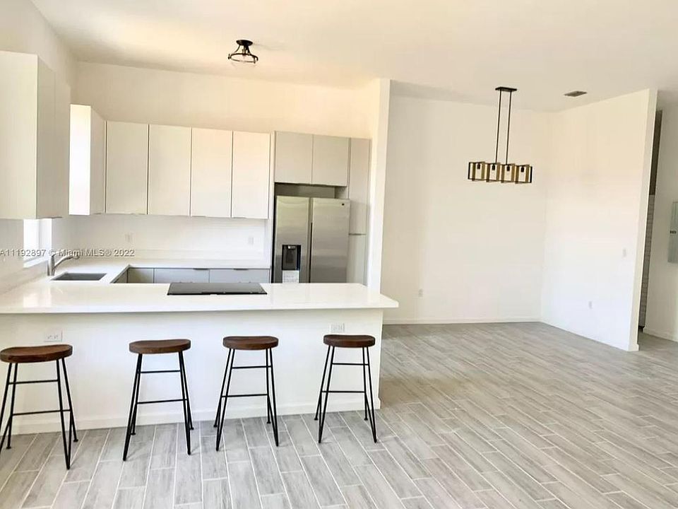 1st image of 160 NE 57th St #13468652