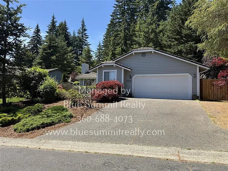 1709 Easthill Pl NW — Photo 1