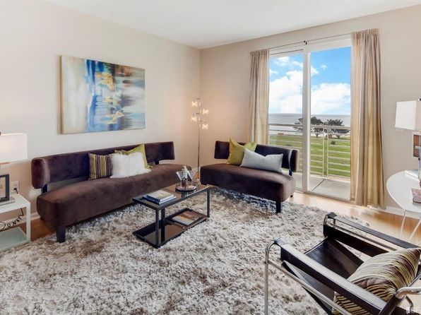 301 Crescent Ct APT 3207