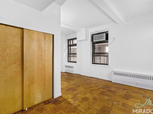 132 E 45th St APT 3G