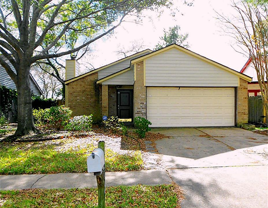 2nd image of 13323 Blazey Dr