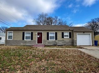 11312 E Highridge Dr, Independence, MO 64052