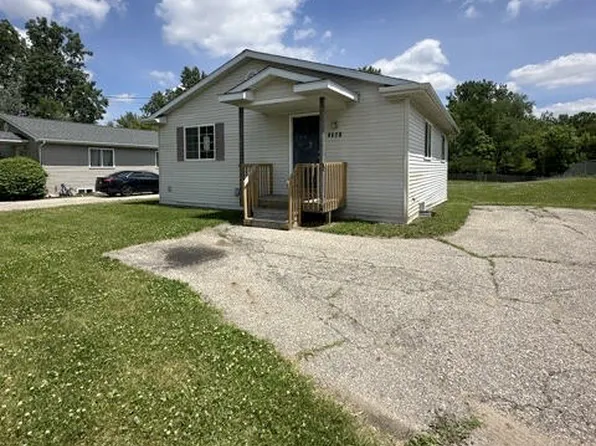 4429 Aurelius Rd, Lansing, MI 48910