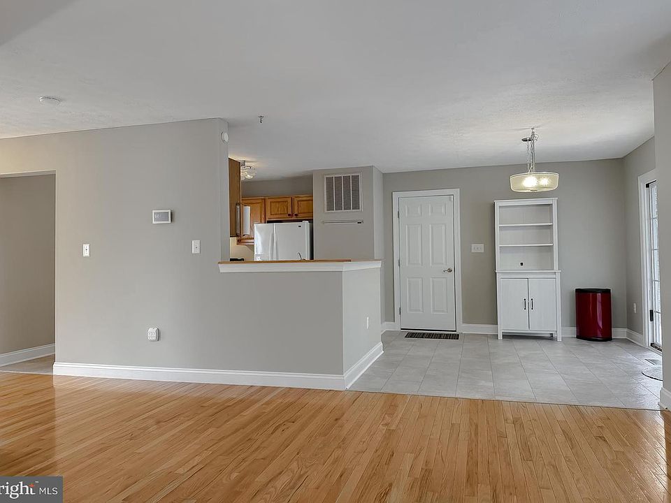 22055 Long Bow Dr, California, MD 20619 | MLS #MDSM2031304 | Zillow