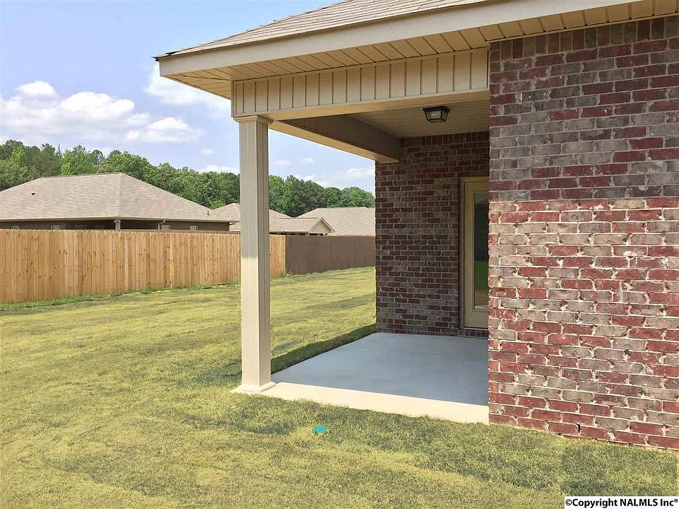 2nd image of 141 Clydesdale Ln