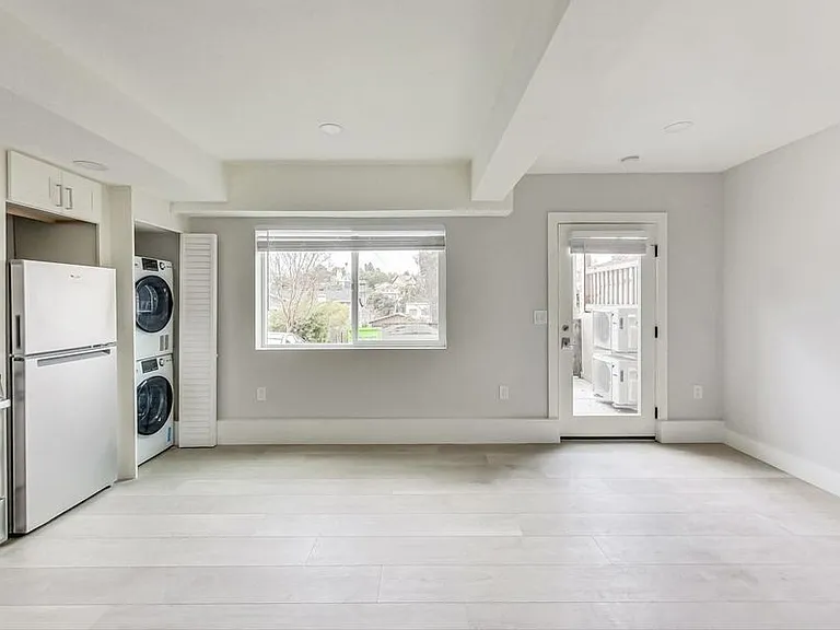 768 Walker Ave #A — Photo 3