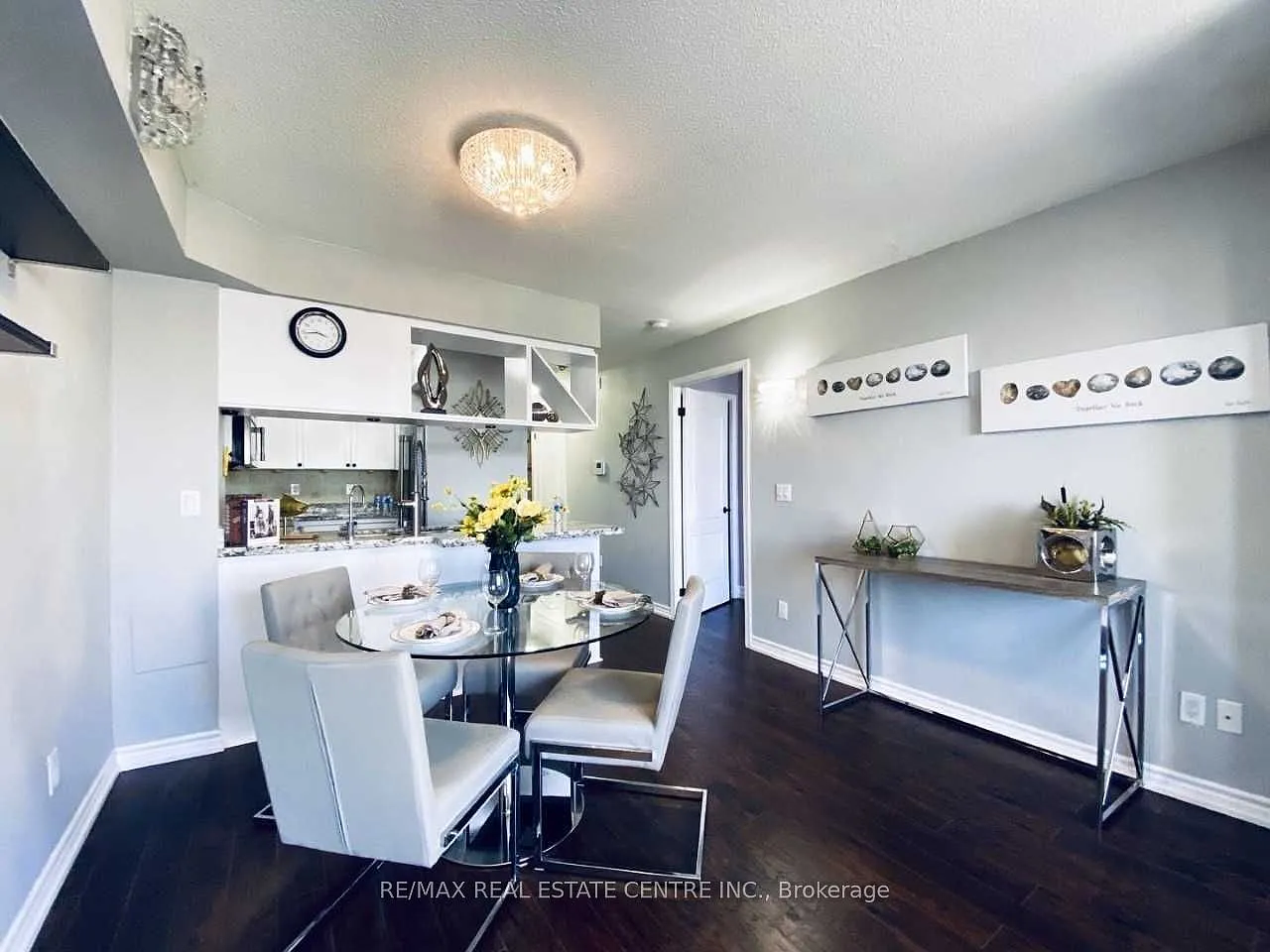 2 bed, $2,825 — Photo 3