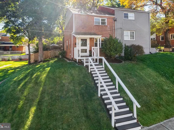 6303 Longfellow St, Riverdale, MD 20737