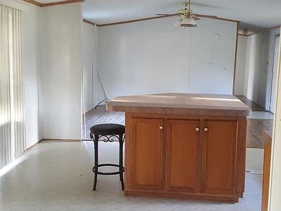 4th image of 12725 Hodges Ln