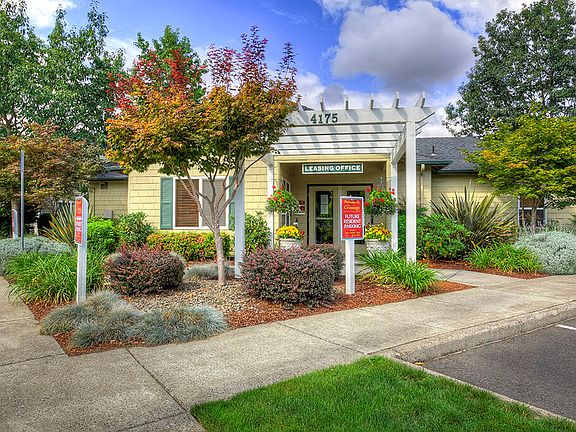 The Crossings Apartments Office