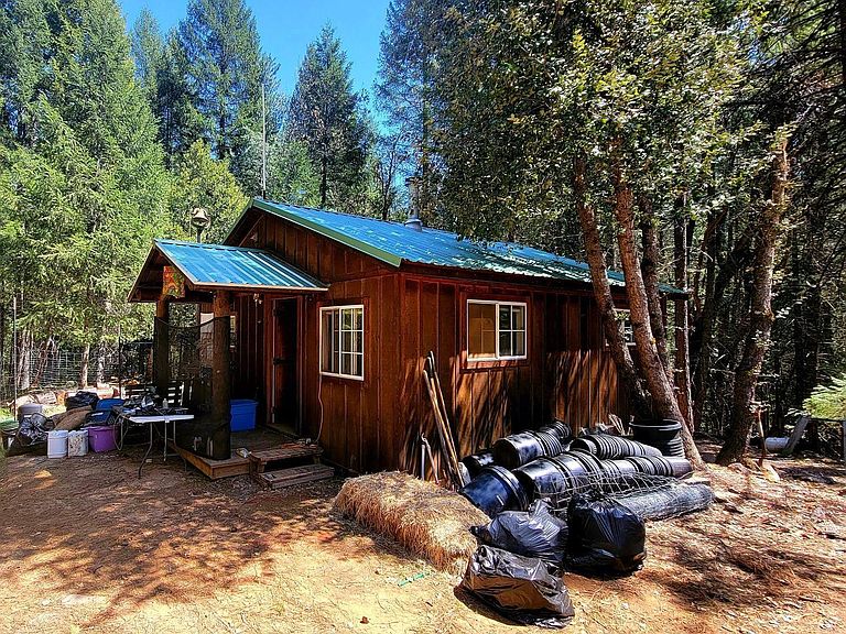 242 1/2 Ab Commercial St Nevada City, CA, 95959 Apartments for Rent