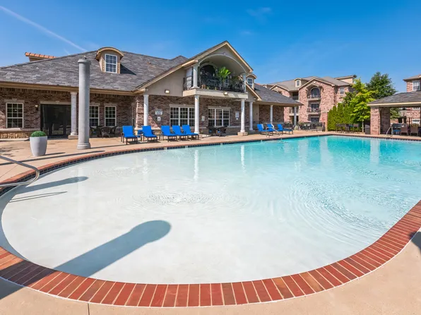 The Versailles Apartment Homes