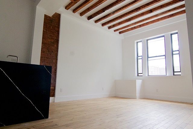 2nd image of 485 Pacific St #1A