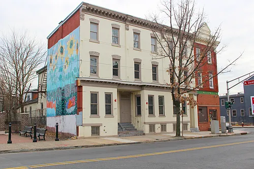 307 Perry St #C Photo 1