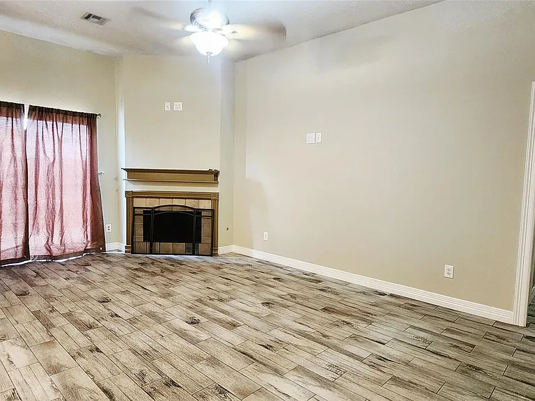 213 Mango St — Photo 7