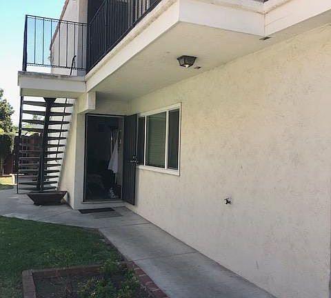 5th image of 455 Juana Ave