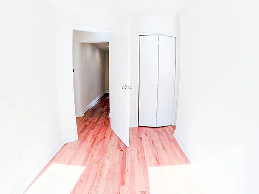 Rented by Urban Real Estate Inc | media 4