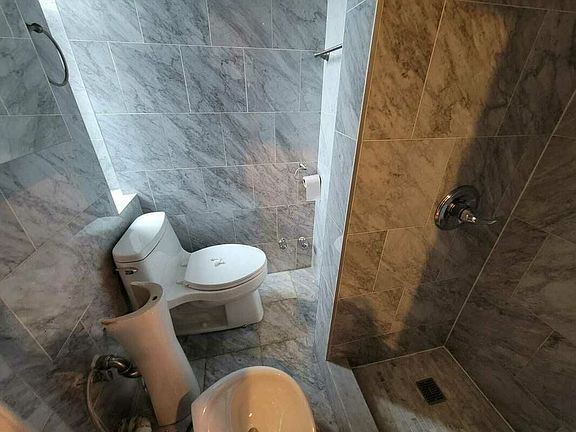 4th image of 26 7th Ave S APT 2c