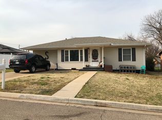 7 Highland Dr, Perry, OK 73077