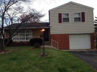 2092 Hopewell Rd, Bethlehem, PA 18017