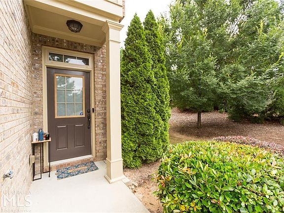 3rd image of 2754 Haynescrest Dr