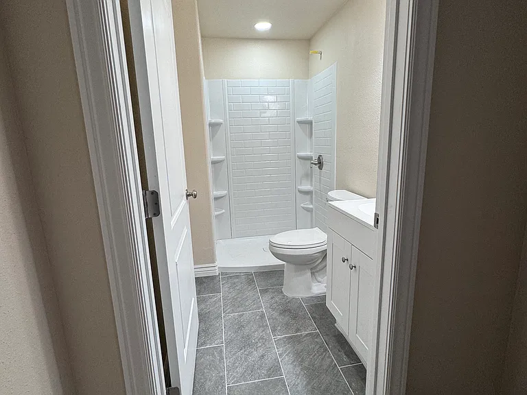 818 N Buffalo Dr — Photo 6
